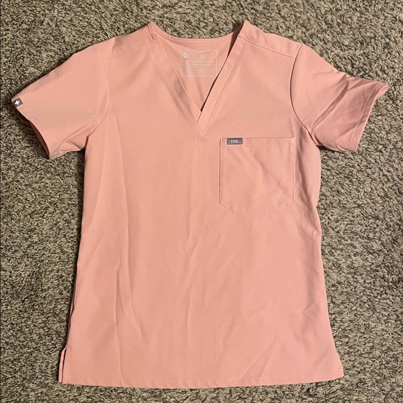 Figs scrub set with Uman relaxed joggers & Catarina one pocket top in pink sand - Picture 8 of 11